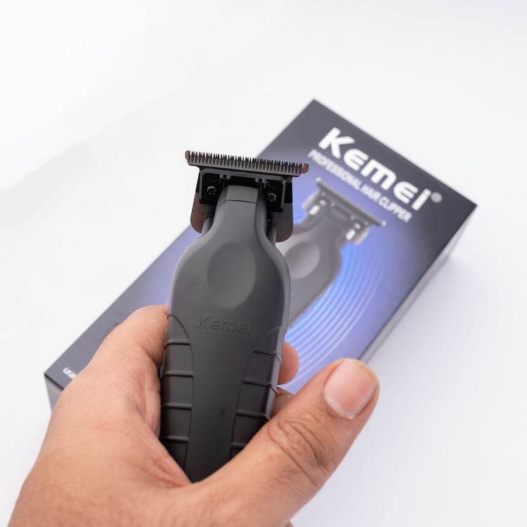 ماشین اصلاح موی صورت و بدن کیمی مدل KM-2299
