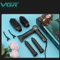 سشوار حرفهای وی جی آر با متمرکزکننده مدل V_483
